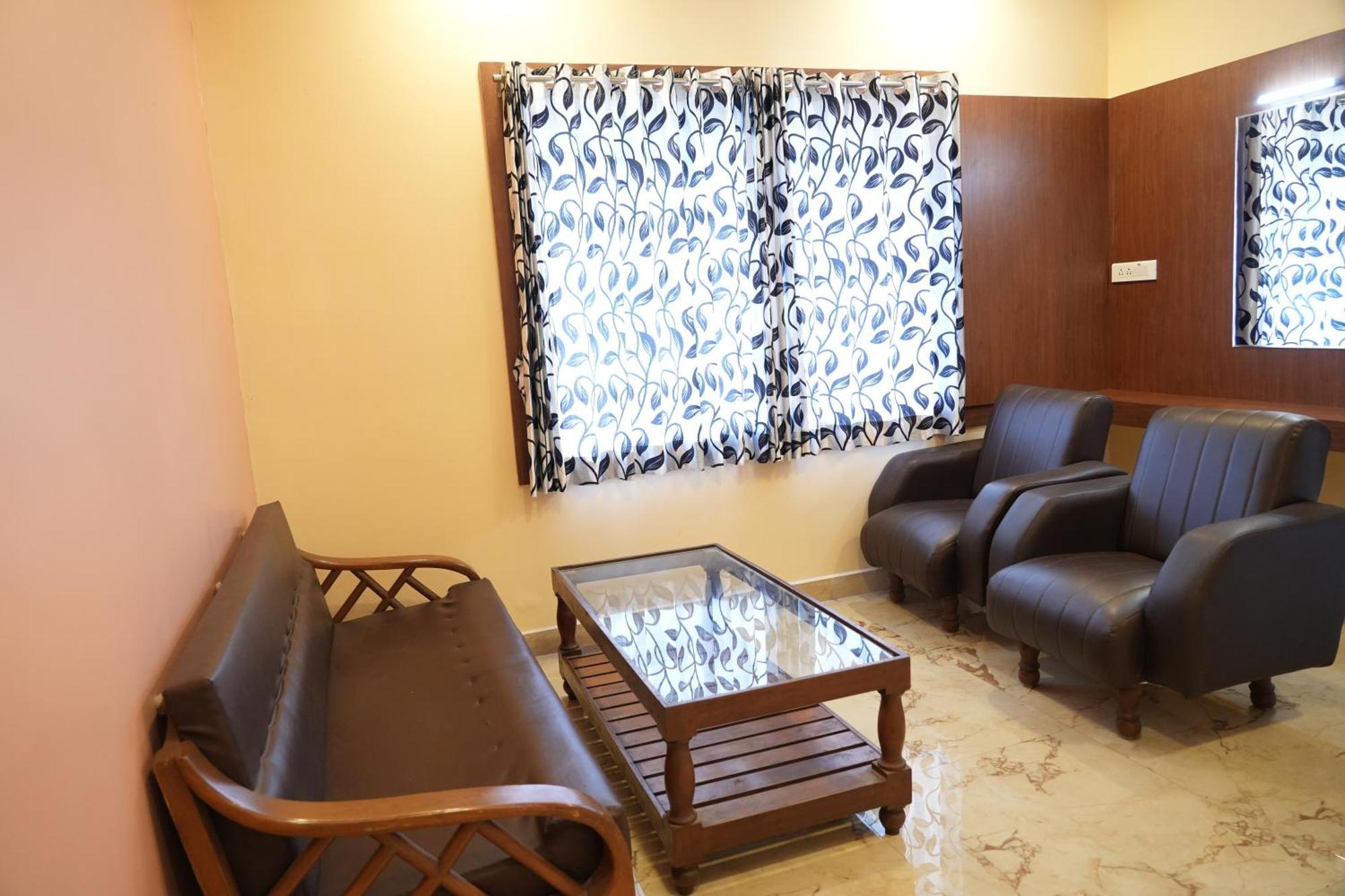 Sri Krishnan Residency Hotel Pollachi Exterior photo